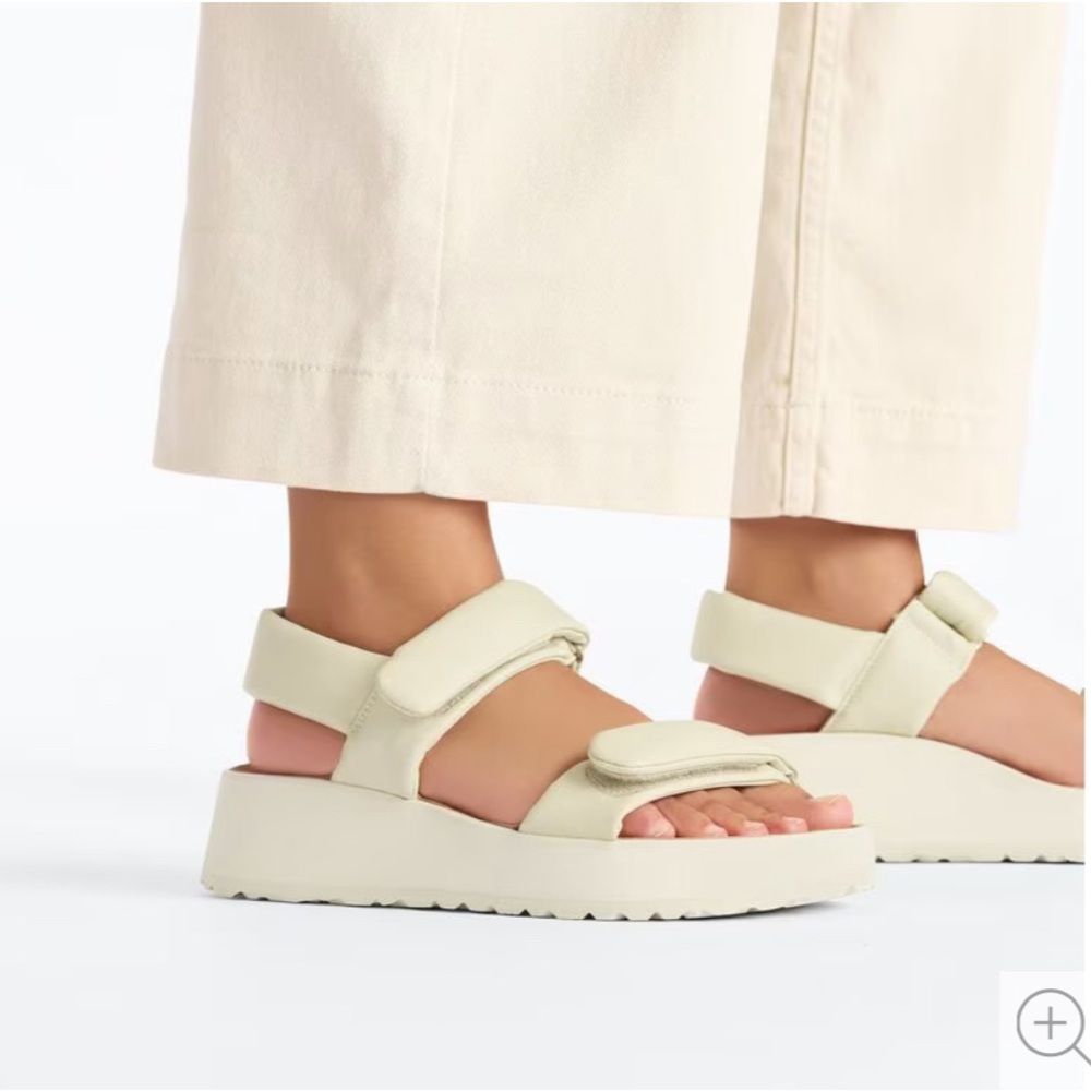 Birkenstock Theda sandals; ecru; NWT women’s size 40 (fits womens 9-91/2)